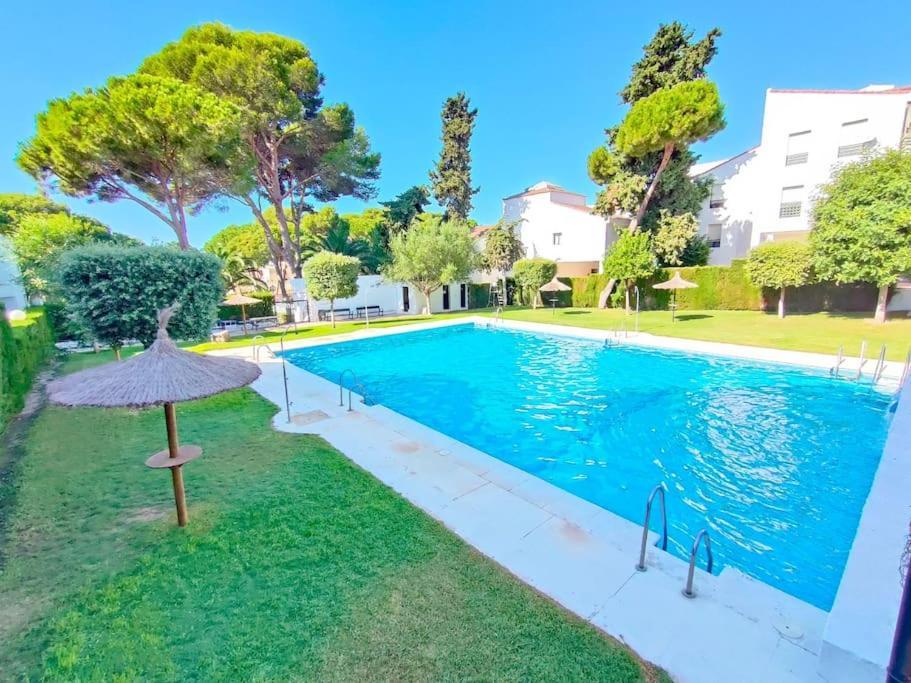 Apartamento En Puerto De Santa Maria, Playa Las Redes إل بويرتو دي سانتا ماريا المظهر الخارجي الصورة